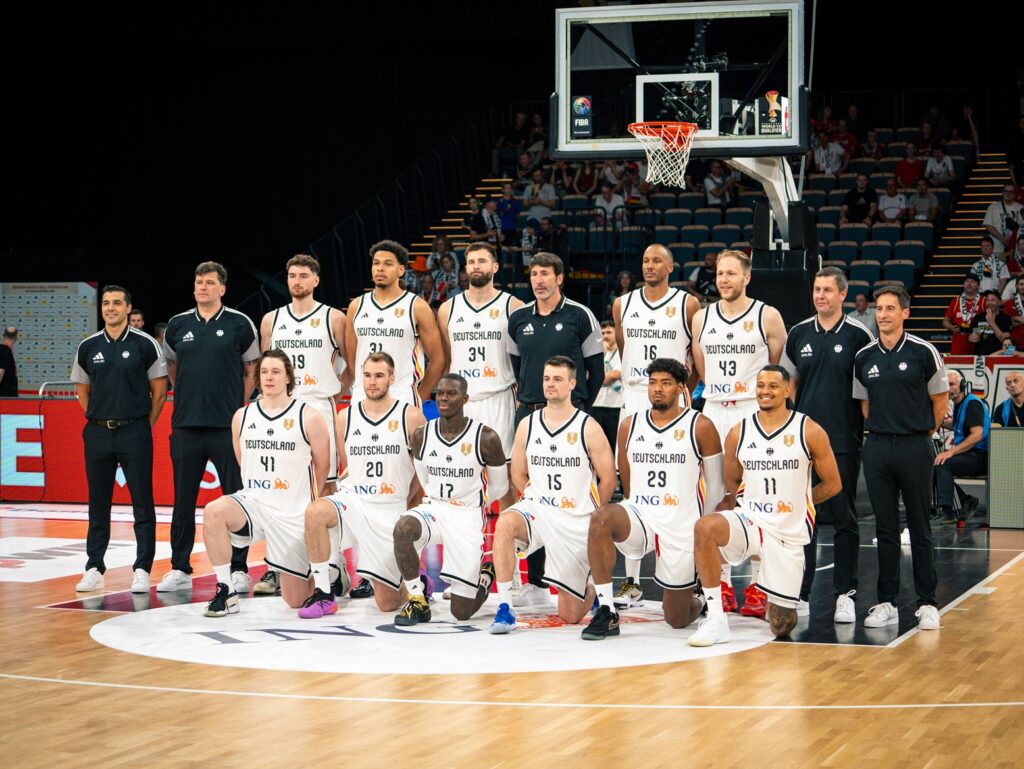 WM-Qualifikation: Die deutsche Basketball-Nationalmannschaft vor dem Spiel in Bamberg